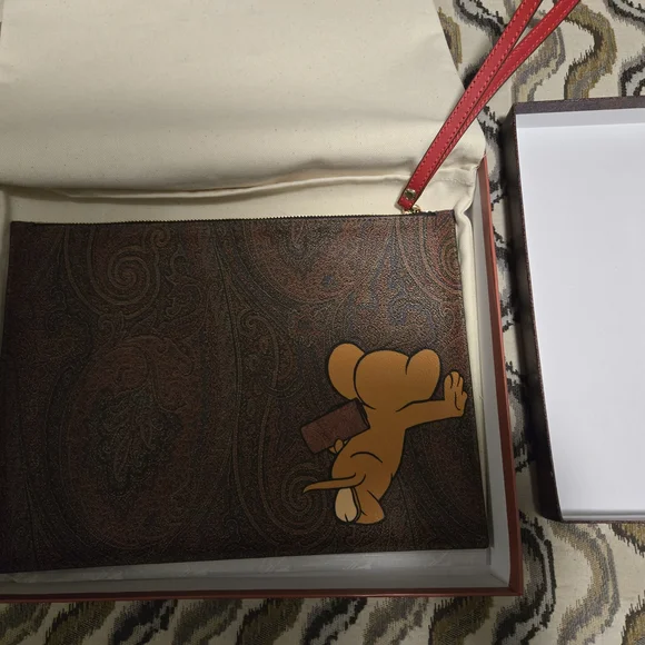 Etro Brown Clutch with Cartoon Design - Picture 2 of 5